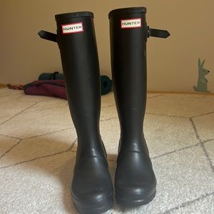 Hunter tall rain boots